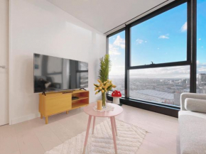 Queens Place 1B/View/Workplace/Swimming Pool/Gym